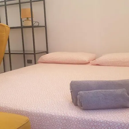 Isola Dal Verme Flat Appartement *